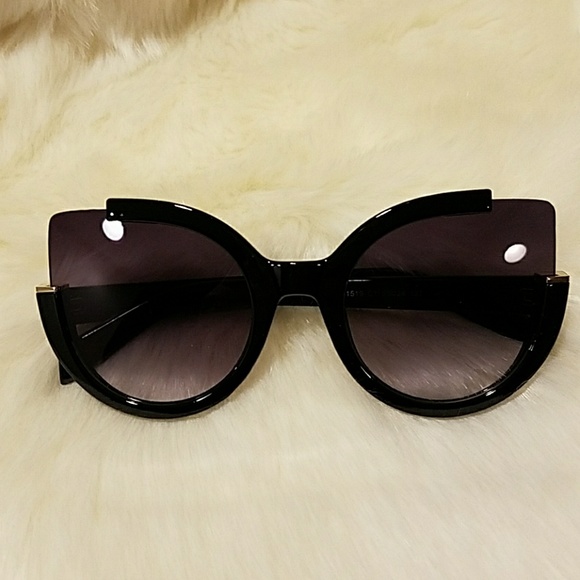 Accessories - Sunglasses
